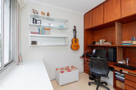 Apartamento à venda com 115m², 3 quartos e 1 vagaQuarto 2