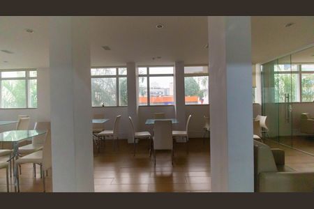 Apartamento à venda com 78m², 2 quartos e 1 vaga