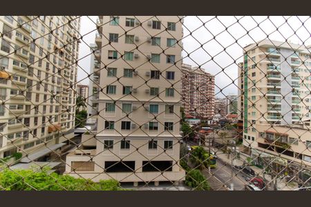 Apartamento à venda com 78m², 2 quartos e 1 vaga