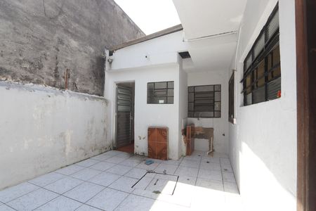 Casa para alugar com 32m², 1 quarto e 3 vagasQuintal e Area de Serviço