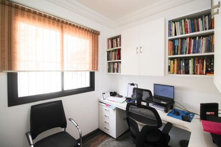 Apartamento à venda com 116m², 3 quartos e 3 vagasQuarto