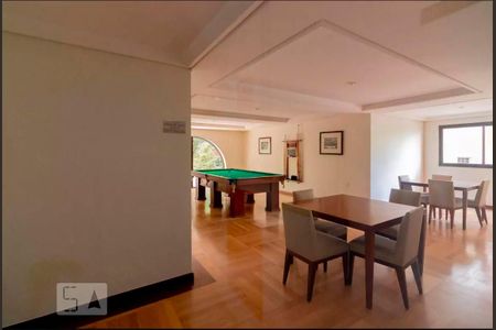 Apartamento à venda com 116m², 3 quartos e 3 vagasÁrea comum - Salão de festas