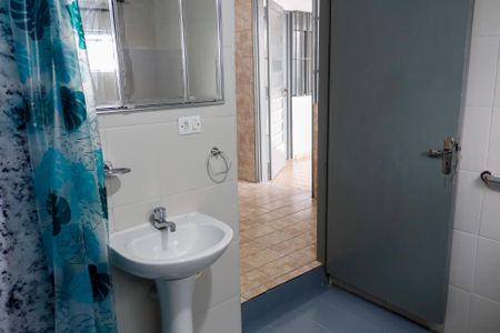 Casa para alugar com 92m², 2 quartos e sem vagaBanheiro