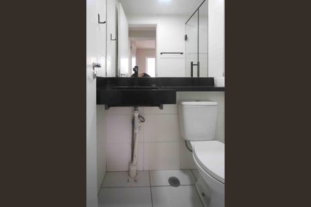 Apartamento para alugar com 45m², 2 quartos e sem vagaBanheiro