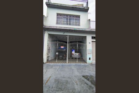 Casa para alugar com 70m², 2 quartos e 2 vagasFachada