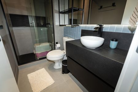 Apartamento à venda com 66m², 2 quartos e 1 vaga Apartamento à venda com 66m², 2 quartos e 1 vagaBanheiro