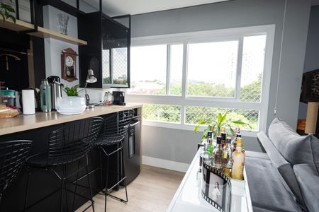 Sala de apartamento à venda com 2 quartos, 66m² em Jardim Lindóia, Porto Alegre