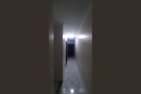 Corredor de casa à venda com 3 quartos, 160m² em Alves Dias, São Bernardo do Campo
