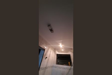 Casa à venda com 160m², 3 quartos e 2 vagasBanheiro