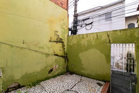 Casa para alugar com 30m², 1 quarto e sem vagaQuintal