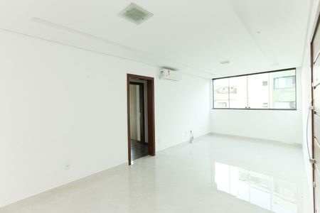 Apartamento à venda com 3 quartos, 85m² em Araguaia, Belo Horizonte