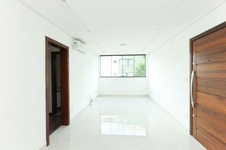 Apartamento à venda com 3 quartos, 85m² em Araguaia, Belo Horizonte