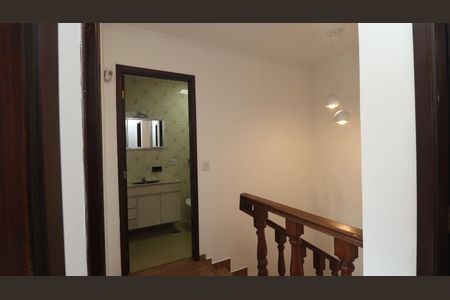 Casa para alugar com 154m², 3 quartos e 2 vagas Casa para alugar com 154m², 3 quartos e 2 vagasHall