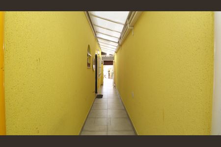 Casa para alugar com 154m², 3 quartos e 2 vagas Casa para alugar com 154m², 3 quartos e 2 vagasCorredor