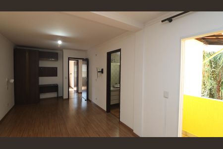 Casa para alugar com 154m², 3 quartos e 2 vagas Casa para alugar com 154m², 3 quartos e 2 vagasSuíte