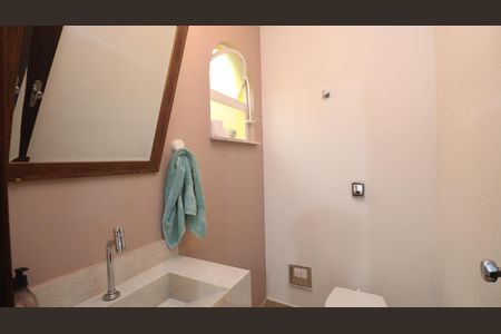 Casa para alugar com 154m², 3 quartos e 2 vagas Casa para alugar com 154m², 3 quartos e 2 vagasLavabo