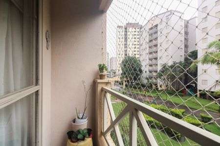 Apartamento à venda com 68m², 3 quartos e 1 vaga Apartamento à venda com 68m², 3 quartos e 1 vagaVaranda