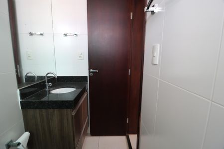 Apartamento para alugar com 54m², 2 quartos e 1 vagaBanheiro da Suíte