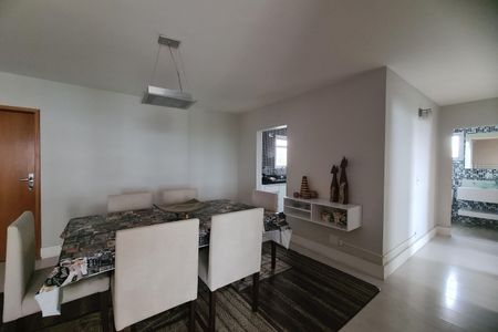 Apartamento à venda com 57m², 2 quartos e 1 vagaSala de Jantar