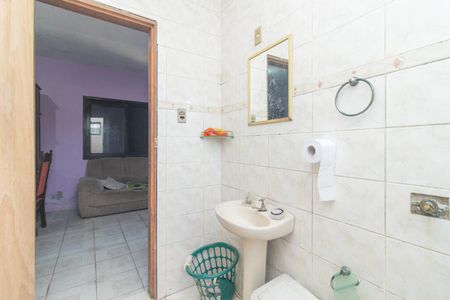 Casa à venda com 1050m², 3 quartos e 1 vaga Casa à venda com 1050m², 3 quartos e 1 vagaBanheiro