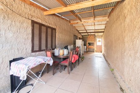 Casa à venda com 1050m², 3 quartos e 1 vaga Casa à venda com 1050m², 3 quartos e 1 vagaChurrasqueira