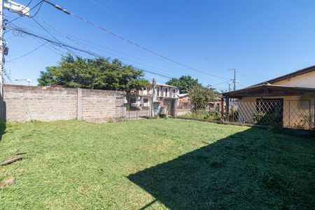 Casa à venda com 1050m², 3 quartos e 1 vaga Casa à venda com 1050m², 3 quartos e 1 vagaQuintal