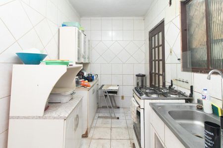 Casa à venda com 1050m², 3 quartos e 1 vaga Casa à venda com 1050m², 3 quartos e 1 vagaCozinha