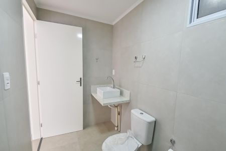 Apartamento para alugar com 46m², 2 quartos e 1 vaga Apartamento para alugar com 46m², 2 quartos e 1 vagaBanheiro