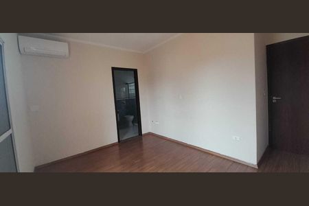 Casa à venda com 139m², 3 quartos e 3 vagas