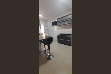 Casa à venda com 3 quartos, 139m² em Vila Zelina, São Paulo