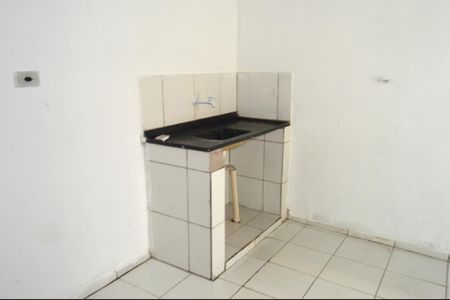 Cozinha de casa para alugar com 1 quarto, 50m² em Vila Osasco, Osasco