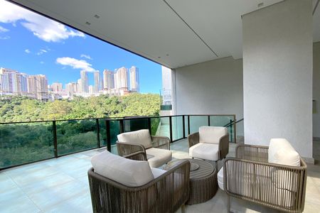 Apartamento à venda com 180m², 3 quartos e 4 vagasÁrea comum