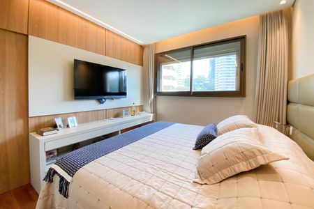 Apartamento à venda com 180m², 3 quartos e 4 vagasSuite 1