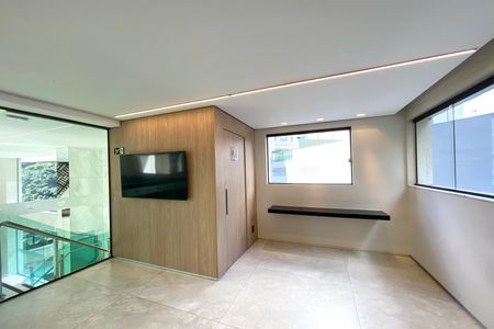 Apartamento à venda com 180m², 3 quartos e 4 vagasÁrea comum