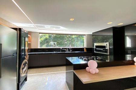 Apartamento à venda com 180m², 3 quartos e 4 vagasÁrea comum