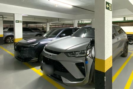 Apartamento à venda com 180m², 3 quartos e 4 vagasVagas