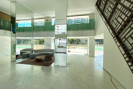 Apartamento à venda com 180m², 3 quartos e 4 vagasÁrea comum