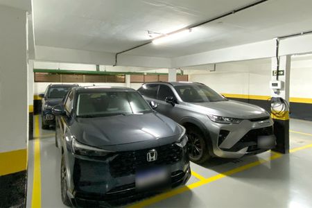 Apartamento à venda com 180m², 3 quartos e 4 vagasVagas