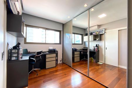 Apartamento à venda com 180m², 3 quartos e 4 vagasSuite 2