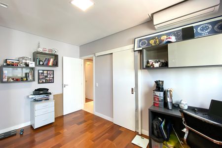 Apartamento à venda com 180m², 3 quartos e 4 vagasSuite 2