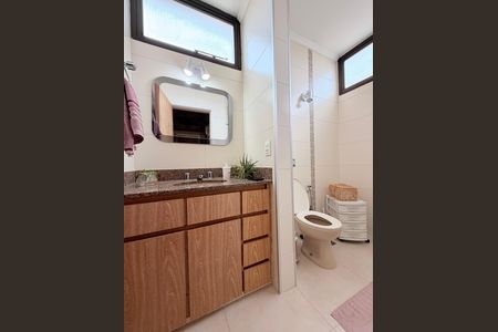 Apartamento à venda com 107m², 3 quartos e 2 vagasBanheiro da Suíte