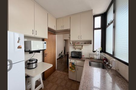 Apartamento à venda com 107m², 3 quartos e 2 vagasCozinha