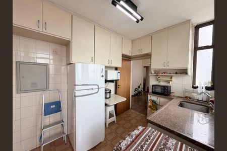 Apartamento à venda com 107m², 3 quartos e 2 vagasCozinha
