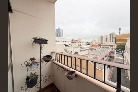 Apartamento à venda com 107m², 3 quartos e 2 vagasSacada