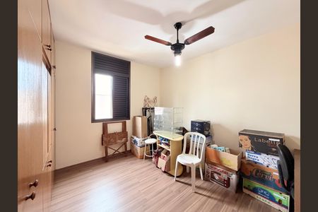 Apartamento à venda com 107m², 3 quartos e 2 vagasQuarto 2