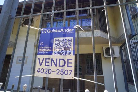 Casa à venda com 389m², 4 quartos e 3 vagasFachada 