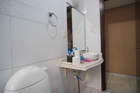 Casa à venda com 389m², 4 quartos e 3 vagasBanheiro  