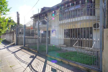 Casa à venda com 389m², 4 quartos e 3 vagasFachada 