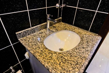 Apartamento para alugar com 49m², 2 quartos e 1 vaga Apartamento para alugar com 49m², 2 quartos e 1 vagaBanheiro