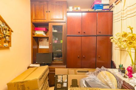 Casa à venda com 2 quartos, 250m² em Vila Guarani, São Paulo